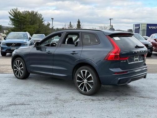 2025 Volvo XC60 B5 Plus