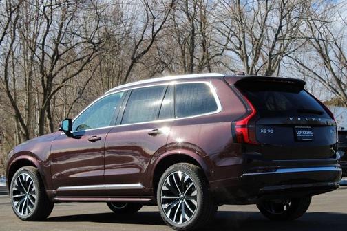 2026 Volvo XC90 B6 Plus 7-Seater
