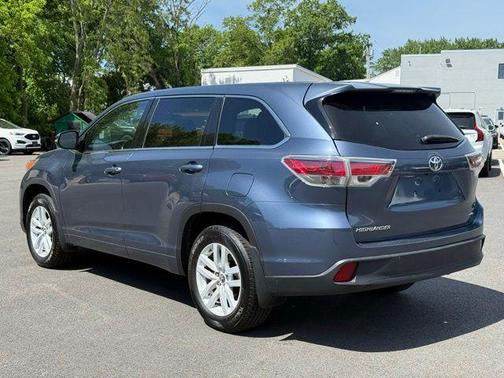 Shoreline Blue Pearl 2016 Toyota Highlander LE