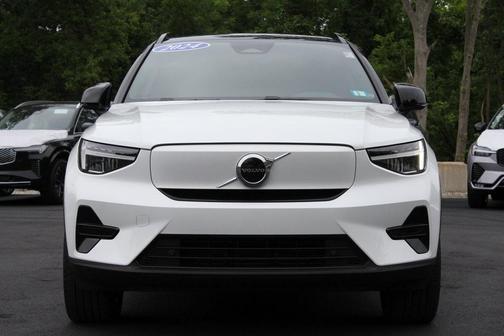 2024 Volvo XC40 Recharge Pure Electric Twin Core
