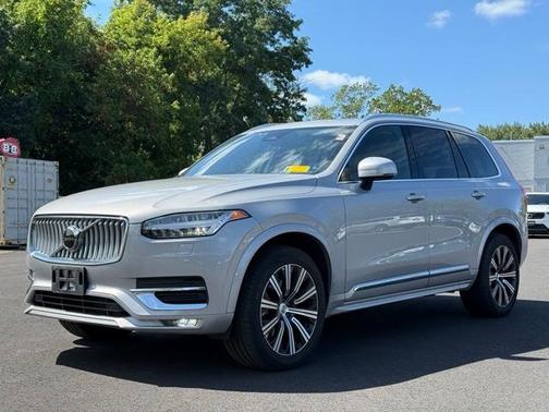 2024 Volvo XC90 B5 Core Bright Theme
