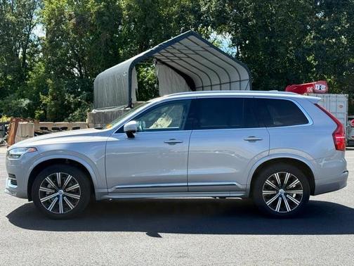 2024 Volvo XC90 B5 Core Bright Theme