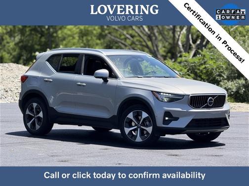 2025 Volvo XC40 B5 Plus Bright Theme