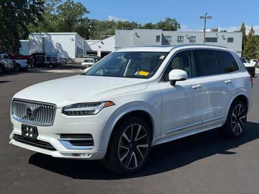 2024 Volvo XC90 B6 Ultimate Bright Theme 7-Seater