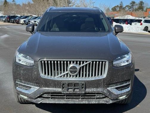 2023 Volvo XC90 B6 Plus 6-Seater