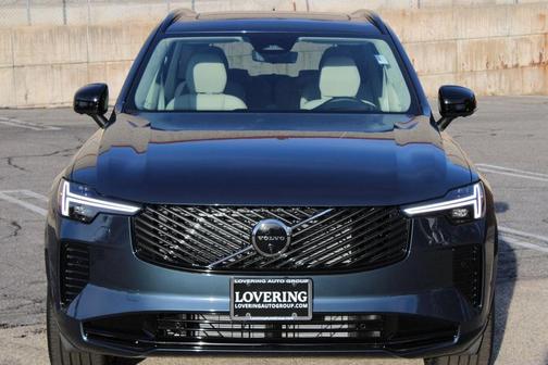 2026 Volvo XC90 B6 Ultra Dark Theme 6-Seater