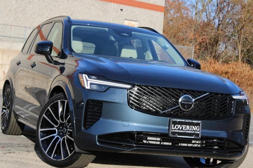 2026 Volvo XC90 B6 Ultra Dark Theme 6-Seater