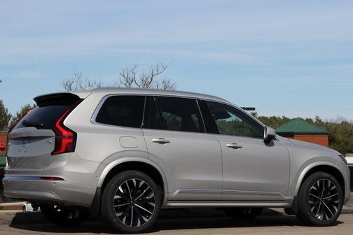 2025 Volvo XC90 Plug-In Hybrid T8 Ultra 7-Seater