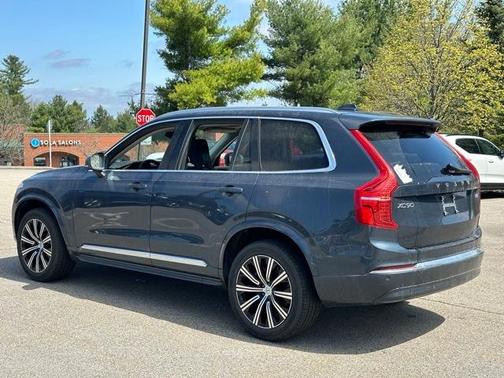 2024 Volvo XC90 B5 Plus Bright Theme