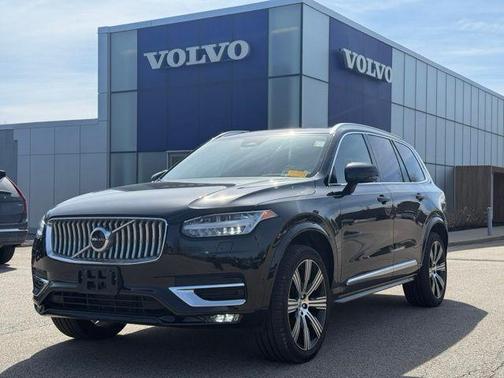 Onyx Black Metallic 2023 Volvo XC90 B6 Ultimate 7-Seater