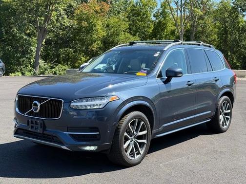 2019 Volvo XC90 T6 Momentum