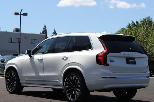 2026 Volvo XC60 B5 Core