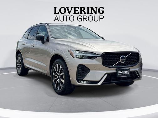 Bright 2025 Volvo XC60 B5 Plus