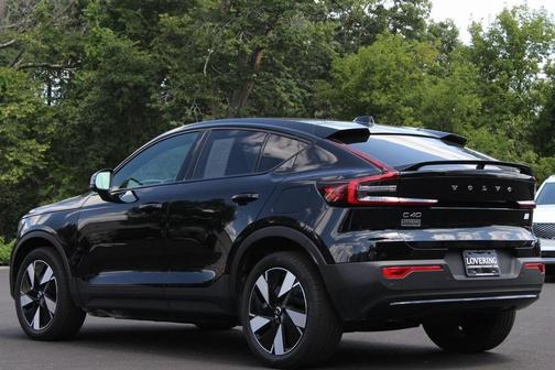 2024 Volvo C40 Recharge Pure Electric Twin Plus