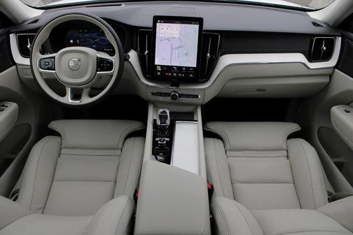 2026 Volvo XC60 B5 Ultra