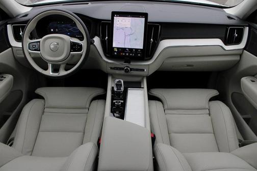 2026 Volvo XC60 B5 Ultra