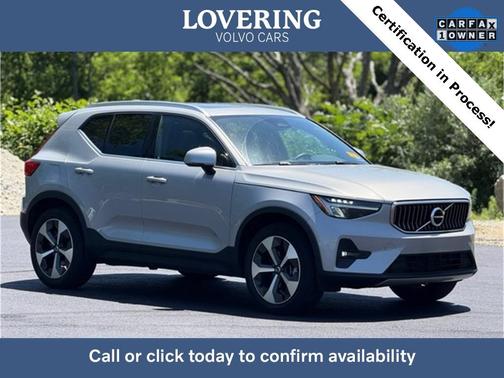 2023 Volvo XC40 B5 Plus Bright Theme