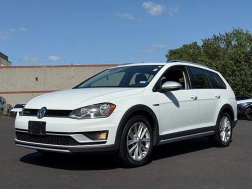2017 Volkswagen Golf Alltrack TSI SE