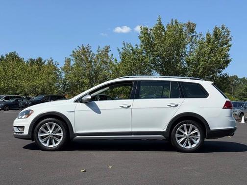 2017 Volkswagen Golf Alltrack TSI SE