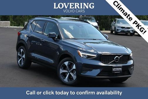 2026 Volvo XC40 B5 Core