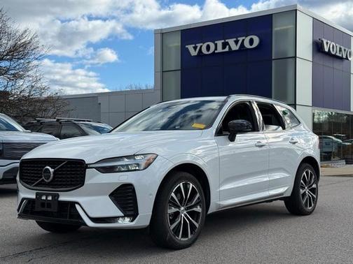 2025 Volvo XC60 B5 Plus