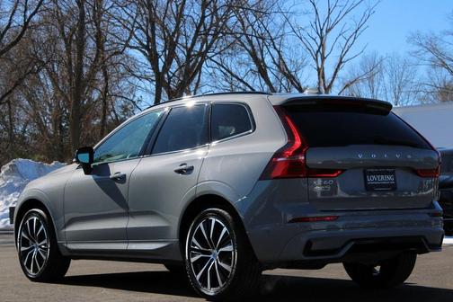 2025 Volvo XC60 B5 Plus