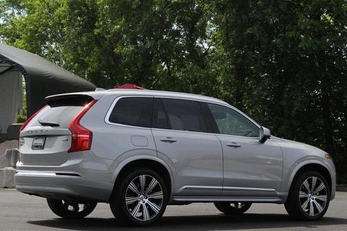 2024 Volvo XC90 B5 Plus Bright Theme