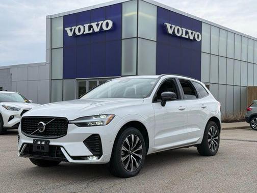 2025 Volvo XC60 B5 Plus