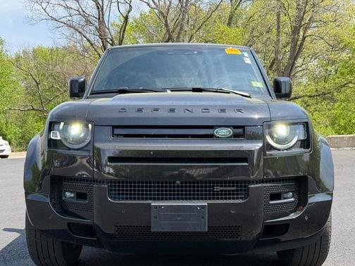 2023 Land Rover Defender 110 X-Dynamic SE
