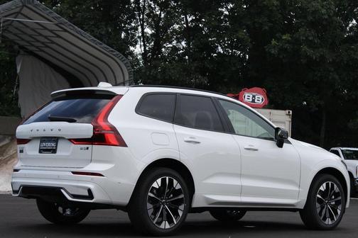 2026 Volvo XC60 B5 Plus