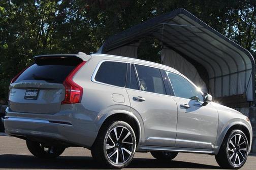 2024 Volvo XC90 B6 Plus Bright Theme 7-Seater