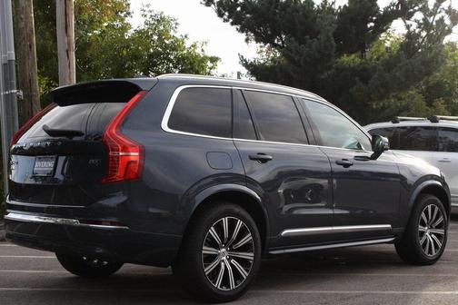 2025 Volvo XC90 B5 Core