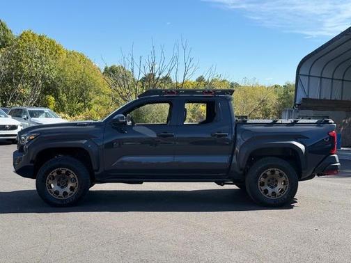 2024 Toyota Tacoma Hybrid Trailhunter