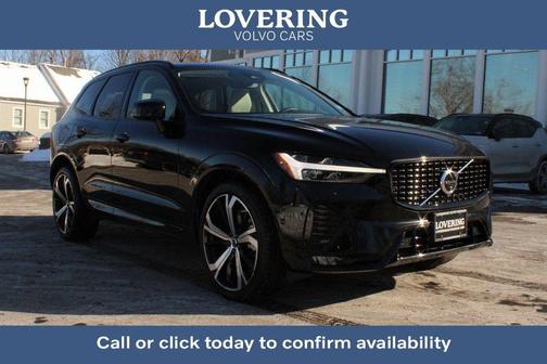 2023 Volvo XC60 B6 Ultimate Dark Theme