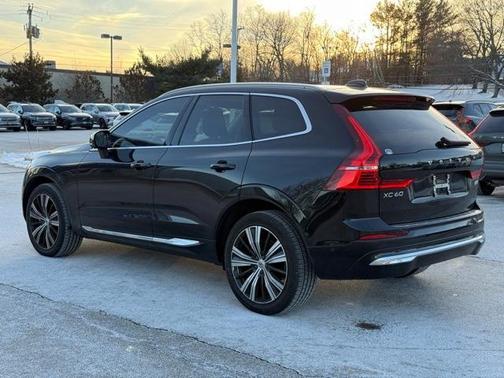 2023 Volvo XC60 B5 Ultimate Bright Theme