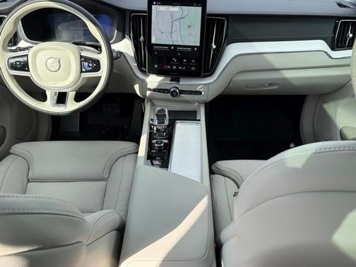 2026 Volvo XC60 Plug-In Hybrid T8 Ultra