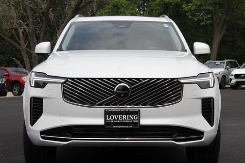 2025 Volvo XC90 B6 Plus 7-Seater