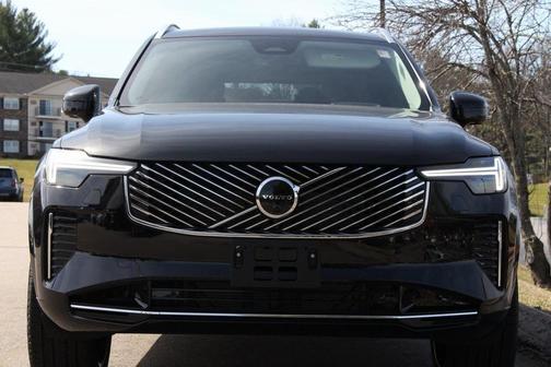2025 Volvo XC90 B6 Ultra