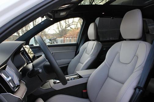 2026 Volvo XC90 B6 Ultra 6-Seater