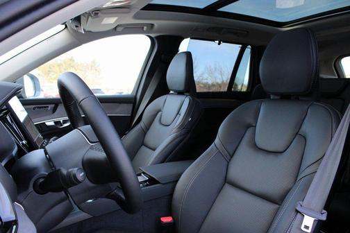 2026 Volvo XC90 B6 Ultra 7-Seater