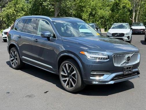 2024 Volvo XC90 B6 Plus Bright Theme 7-Seater