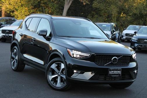 2026 Volvo XC40 B5 Plus
