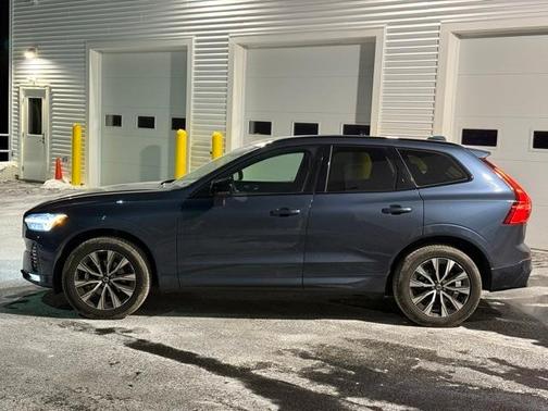 2024 Volvo XC60 B5 Core