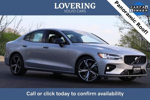 2024 Volvo S60 B5 Core Dark Theme