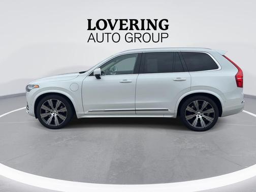 Crystal White Metallic 2024 Volvo XC90 Recharge Plug-In Hybrid T8 Ultimate Bright Theme 7-Seater