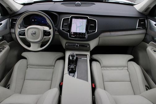 2024 Volvo XC90 Recharge Plug-In Hybrid T8 Ultimate Bright Theme 7-Seater