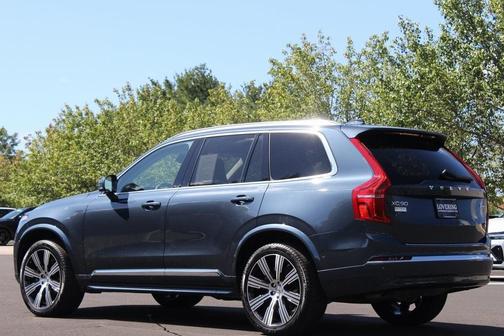 2025 Volvo XC90 B6 Plus 7-Seater