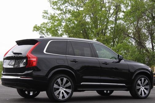 2023 Volvo XC90 Recharge Plug-In Hybrid T8 Plus Bright Theme 7 Passenger