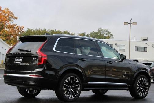 2026 Volvo XC90 B6 Plus 7-Seater