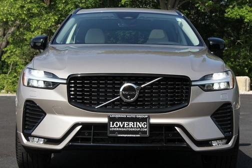 2025 Volvo XC60 B5 Ultra